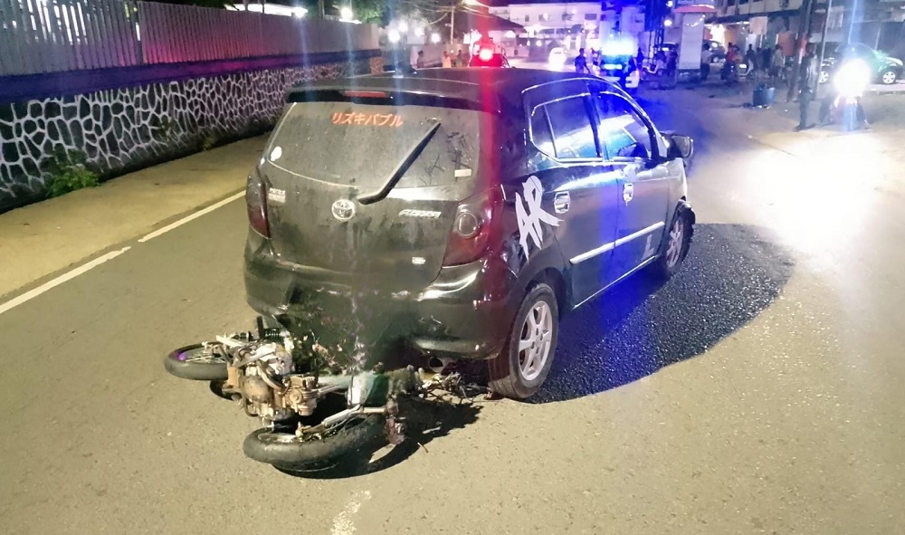Kondisi kendaraan kecelakaan maut yang menewaskan seorang pria berinisial MBA di Jalan Gatot Subroto Tanjungpinang, Jumat (6/3). F. Mohamad Ismail/Batam Pos