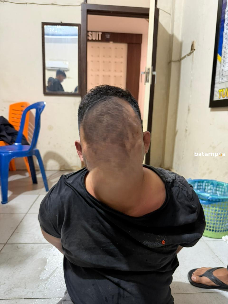 salah satu pelaku pecah kaca yang ditangkap polisi. f istimewa