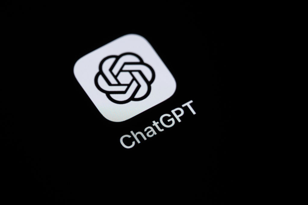 ChatGPT mengalami uninstall aplikasi hingga 295%.
