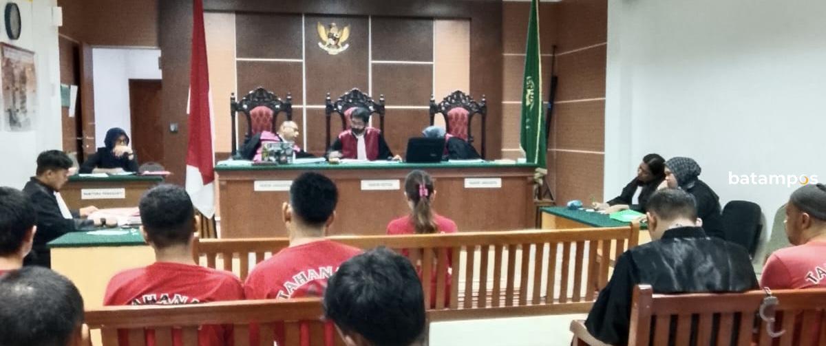 Amiroh, seorang ibu dari anak disabilitas divonis enam tahun penjara di PN Batam atas kepemilikan 10 butir ekstasi. f Azis Maualana/Batam Pos