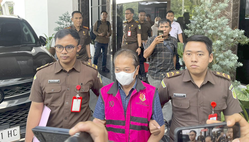 Direktur PT Davienna Alam Semesta, Aria Odman, terdakwa korupsi pajak Hotel Da Vienna Batam.