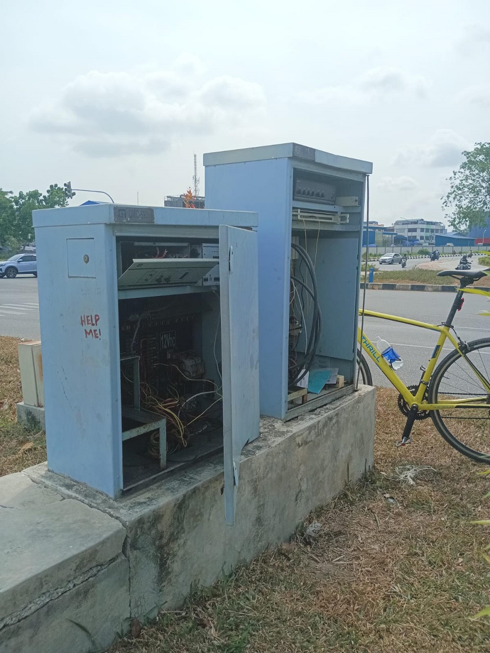Boks kontrol lampu lalu lintas Simpang Kara dibobol maling. F. Dok. Dishub untuk Batam Pos