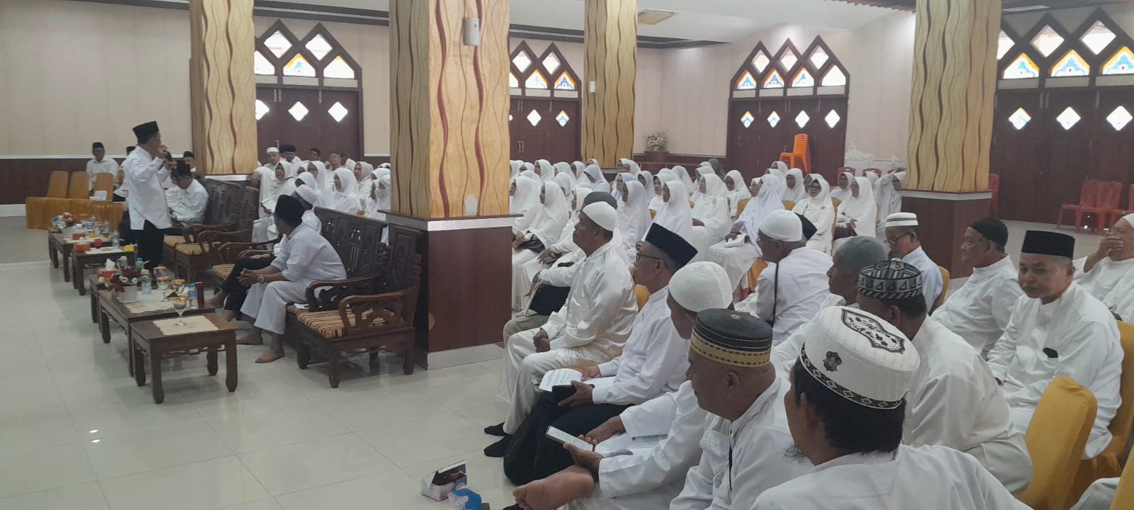 PARA&nbsp;CJH asal Kabupaten Karimun mengikuti manasih haji 1447 H/ 2026  beberapa&nbsp;waktu lalu. F Sandi Pramosinto/Batam Pos