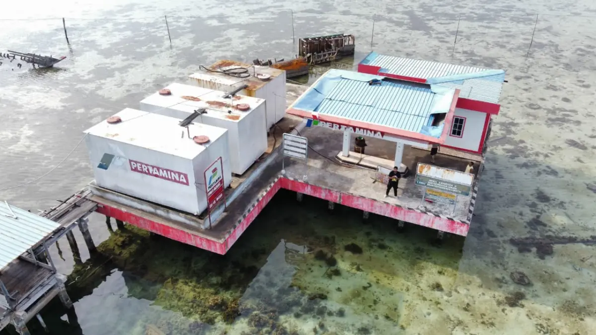 Pangkalan SPBU milik PT Pertamina, ini menjadi tempat penyaluran resmi BBM di wilayah Tambelan. F.Pertamina untuk Batam Pos
