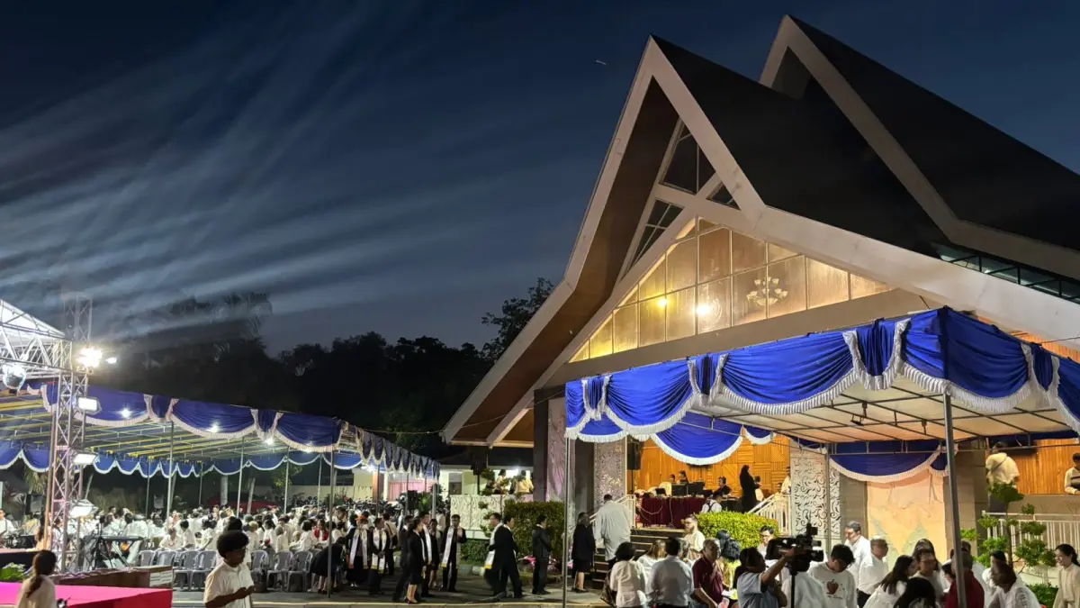 Polresta Barelang bersama jajaran polsek mengintensifkan pengamanan di sejumlah gereja dan objek wisata di Batam, Minggu (5/4).
