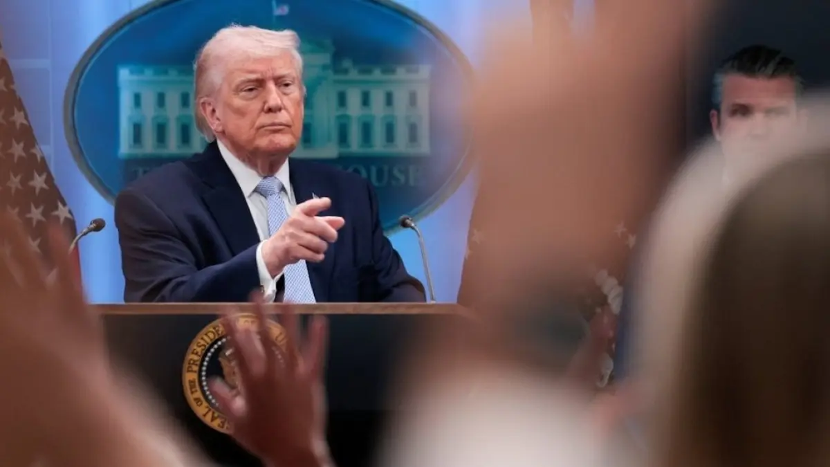 Donald Trump memberikan pernyataan keras kepada Iran jika tidak patuh pada aturan gencatan senjata. (x.com/RedLineMediaHQ)