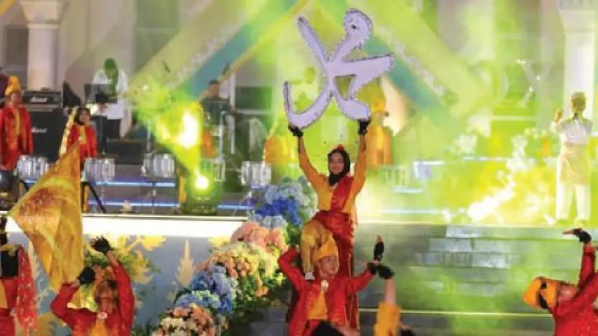 Penampilan berbagai seniman dan musisi turut memeriahkan malam pembukaan MTQH XXXIV tingkat Kota Batam. F.Istimewa
