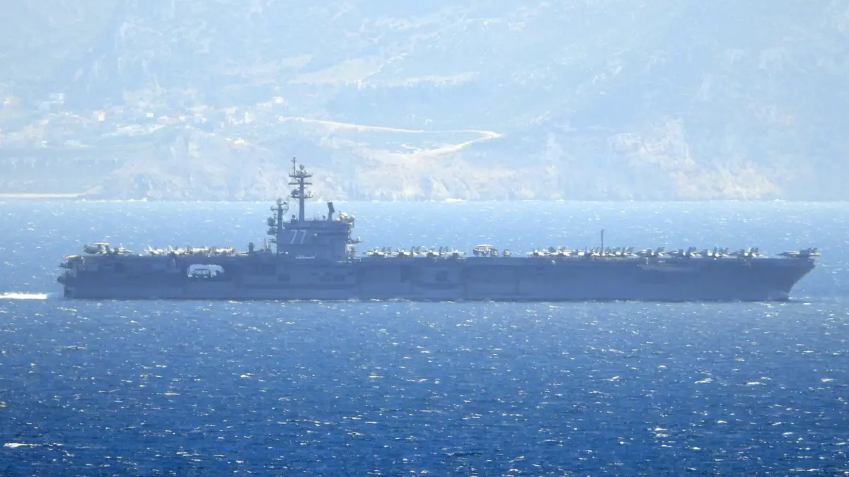 Amerika Serikat lakukan blokade kapal dan pelabuhan kepada Iran. (