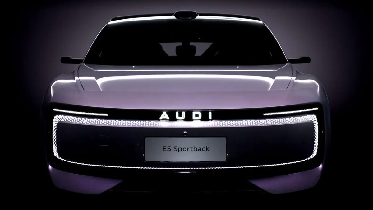 Audi kembangkan sedan listik di Tiongkok dengan logo tanpa cincin. (x.com/Carscoop)