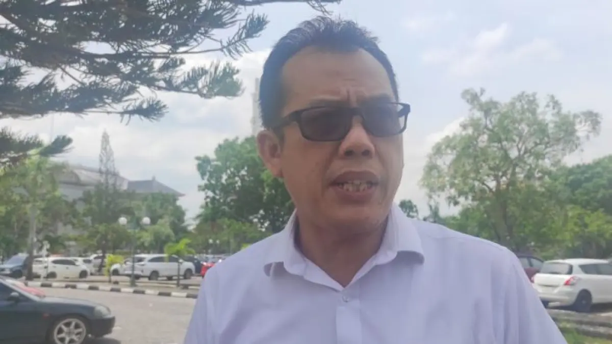 Kepala Bapenda Kota Batam, Raja Azmansyah. Foto. Cecep Mulyana / Batam Pos