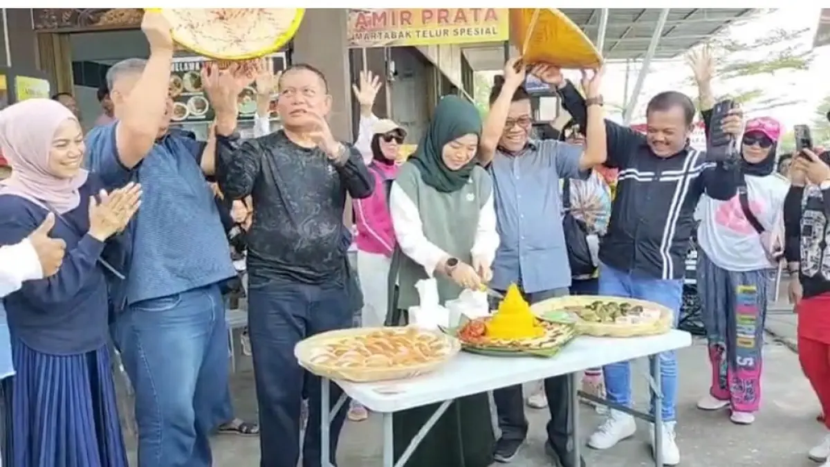Peresmian Melawa Paragon Batam Center dengan menghadirkan makanan berkonsep tudung saji bagi tamu undangan dan pengunjung, Sabtu (18/4/2026). F. Disbudpar untuk Batam pos