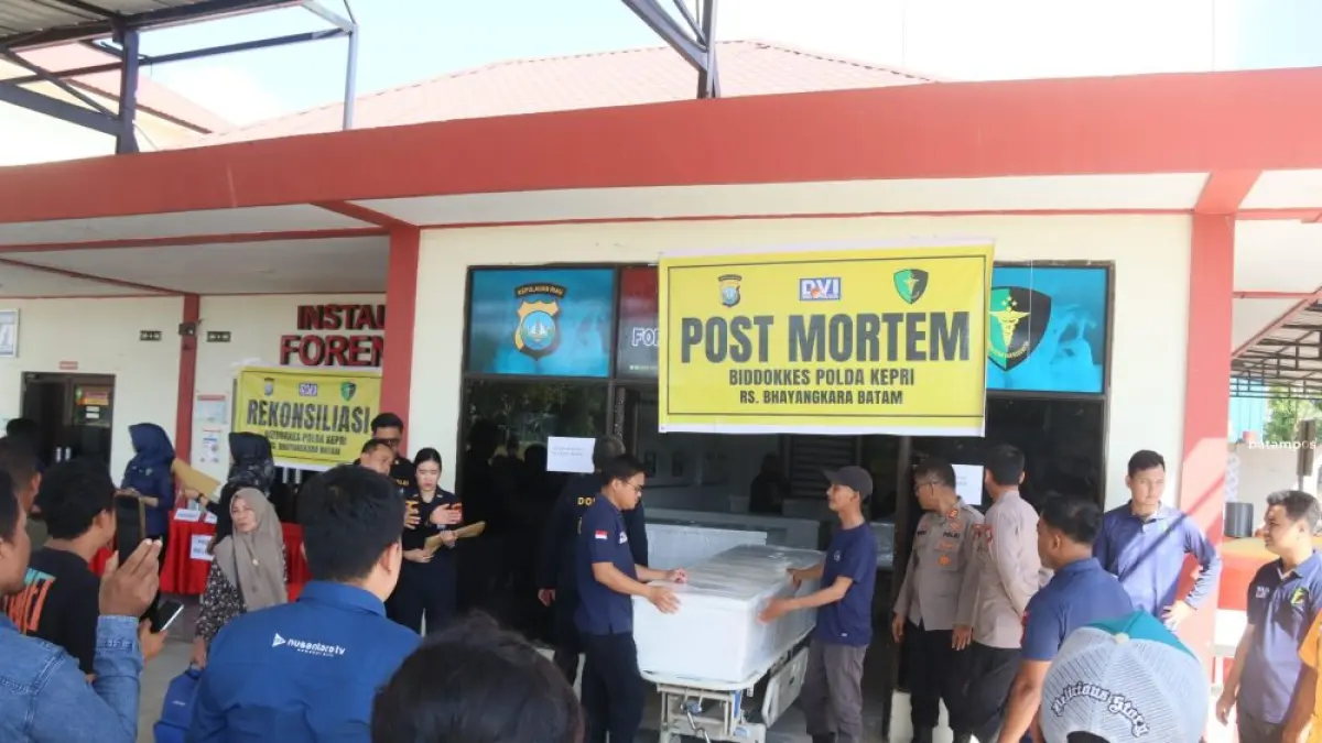 Jenazah korban kapal Federal II yang akan dipulangkan kepada pihak keluarga setelah di lakukan idetifikasi oleh tim DVI Polda Kepri di Rumah Sakit Bhayangkara beberapa waktu lalu. F Cecep Mulyana/Batam Pos
