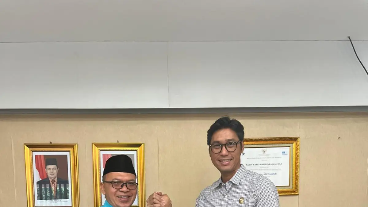 Kantor Otoritas Jasa Keuangan (OJK) Provinsi Kepulauan Riau menggandeng Dinas Perpustakaan dan Kearsipan Provinsi Kepulauan Riau (DPK) untuk memperluas jangkauan literasi keuangan melalui jaringan perpustakaan daerah. F Abdul Azis Maulana/Batam Pos