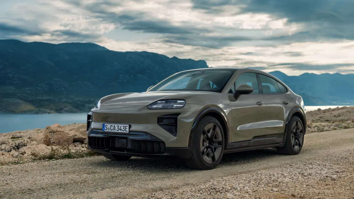 Porsche Cayenne Coupe Electric. (x.com/SawyerMerritt)