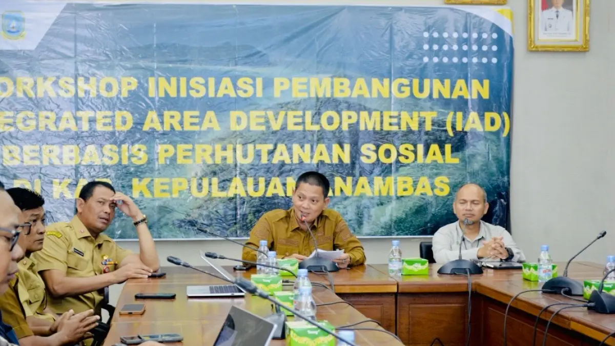 WAKIL Bupati Kepulauan Anambas, Raja Bayu menjadi inisiator workship Inisiasi Pembangunan Integrated Area Development (IAD) berbasis perhutanan sosial. F Ihsan Imaduddin/Batam Pos