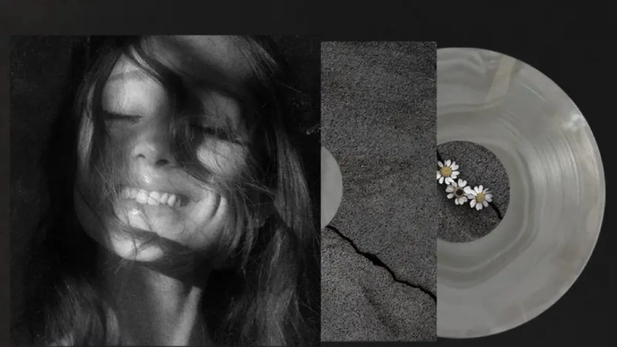Ariana Grande umumkan Petal. (x.com/popbase)