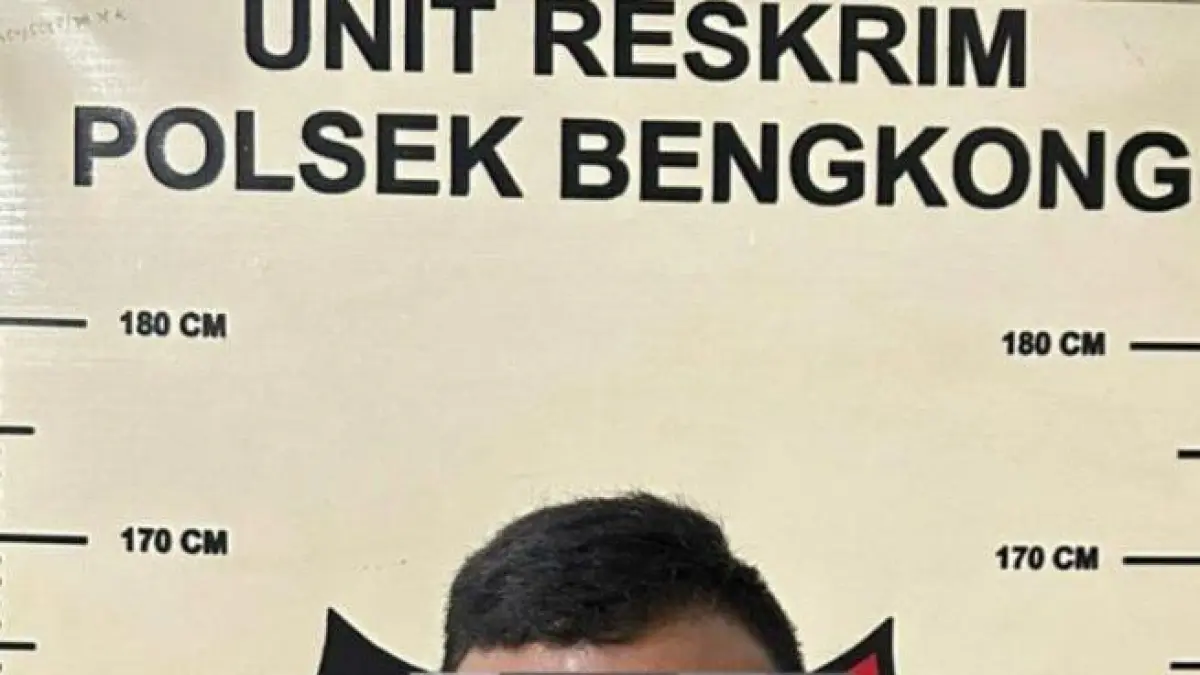 Tersangka saat diamankan di Polsek Bengkong. Foto. Polsek Bengkong untuk Batam Pos