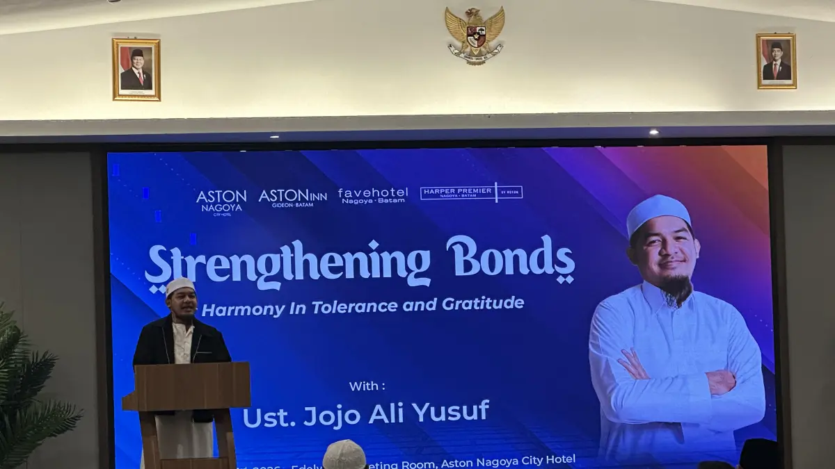Ustaz Jojo Ali Yusuf memberikan tausiah di Aston Nagoya City Hotel.
