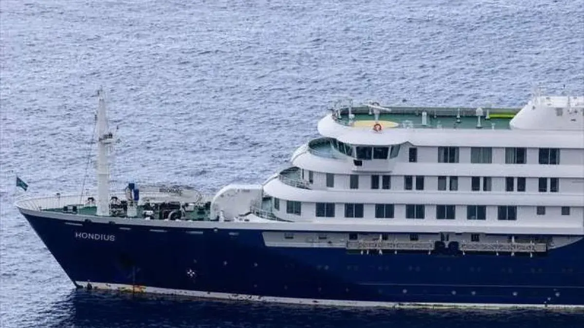 Ilustrasi. Kapal berbendera Belanda MV Hondius berlayar di Samudra Atlantik dekat Pulau Saint Helena pada 24 April 2026. (ANTARA/Emin Yoğurtcuoğlu - Anadolu Agency/pri.
