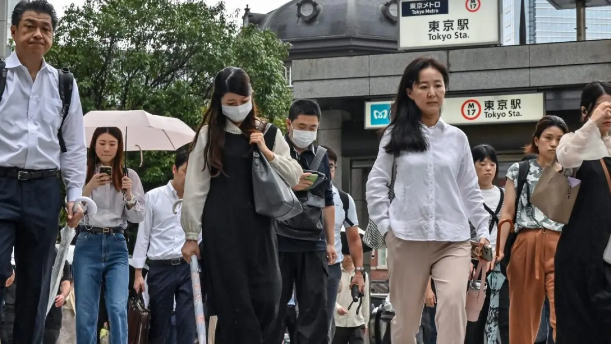 Pemerintah Tokyo izinkan para pekerja menggunakan kaus. (x.com/RiskCentre)