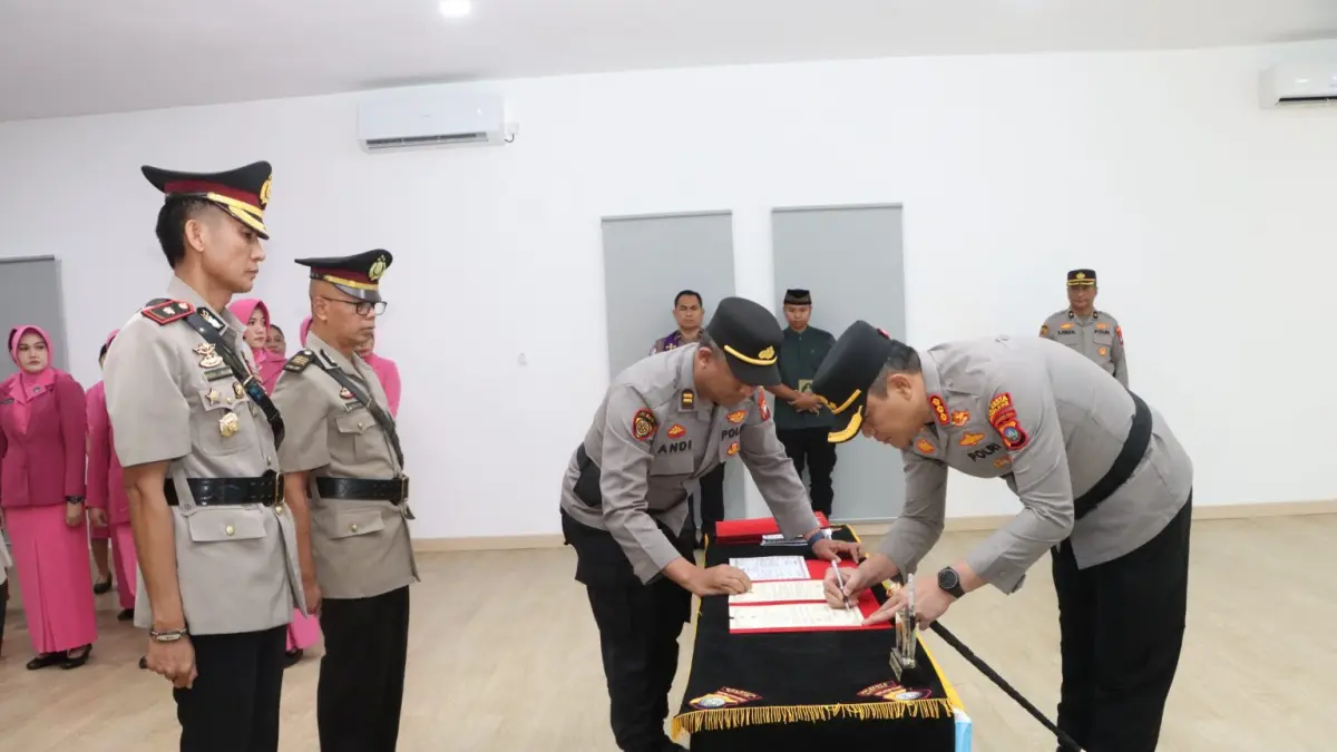 Proses Sertijab pejabat utama dan Kapolsek di Polresta Barelang. Humas Polresta Barelang Untuk Batam Pos