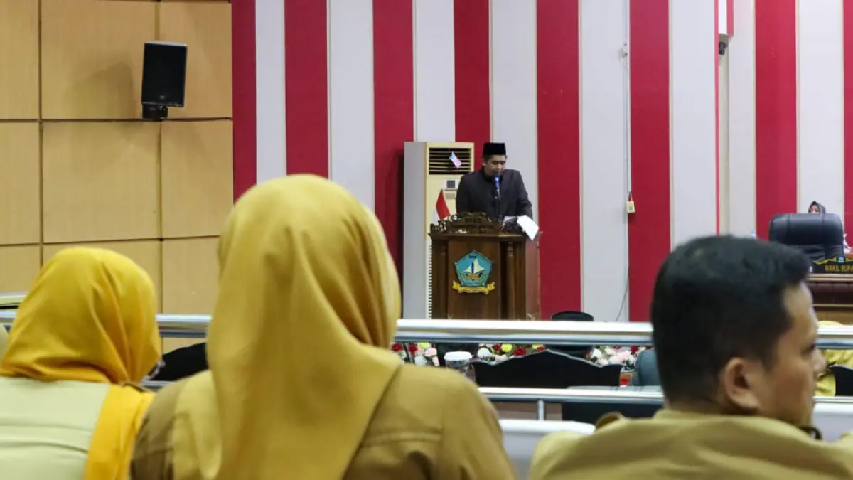 Bupati Bintan, Roby Kurniawan saat penyampaian Ranperda RTRW 2026-2046 dalam rapat paripurna di ruang rapat paripurna DPRD Bintan, Bintan Buyu, Senin (11/5/2026). F.Kiriman Zoko untuk Batam Pos.