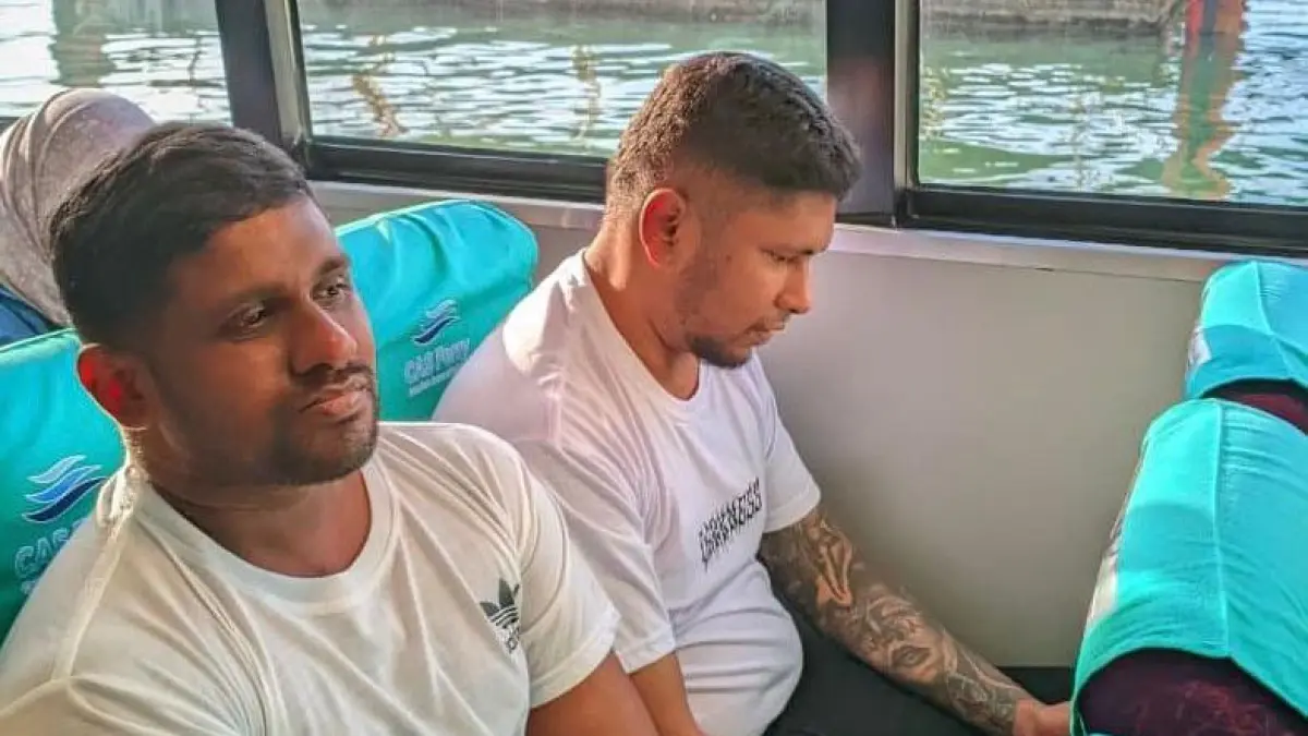 2 WNA yang dideportasi oleh Imigrasi Tanjungpinang setelah menjalani 12 tahun penjara. F. Imigrasi untuk Batam Pos