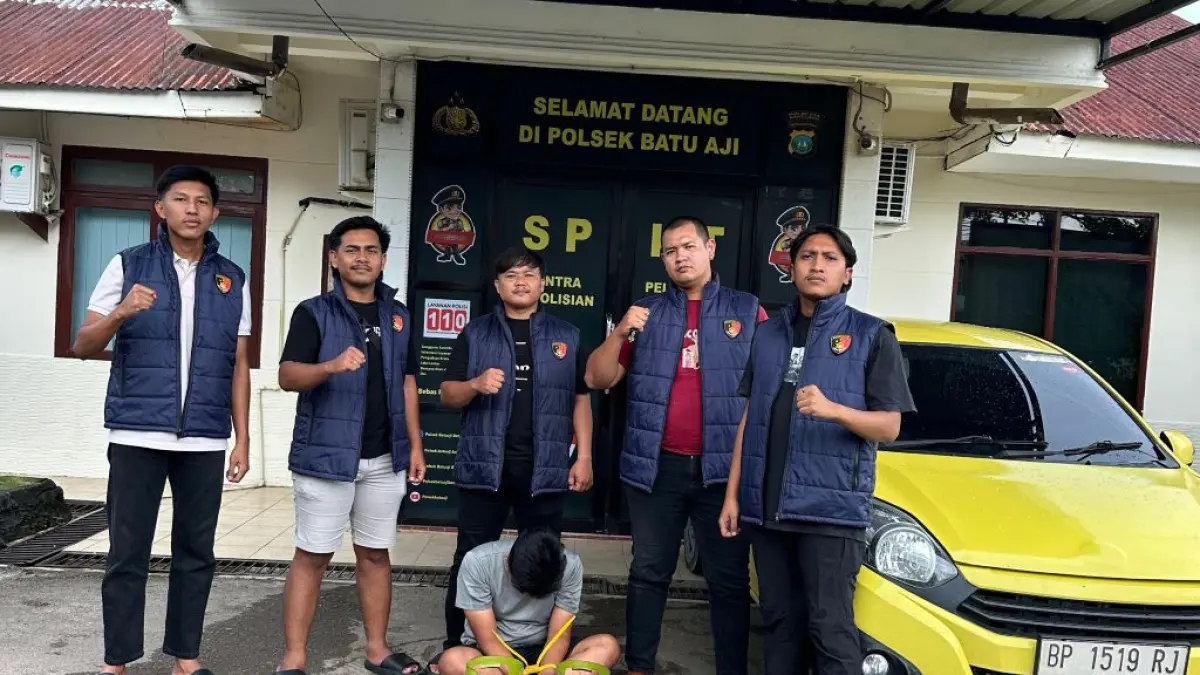 Salah seorang pelaku pencurian yang diamankan beberapa waktu lalu. F.Bayu untuk Batam Pos