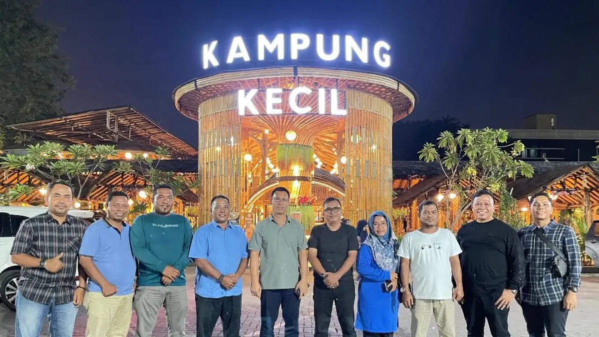 Bupati Kepulauan Anambas, Aneng bersama Camat yang mengikuti Pendidikan dan Pelatihan (Diklat) Kepamongprajaan di Kementrian Dalam Negeri (Kemendagri).   F.  Wira untuk Batam Pos