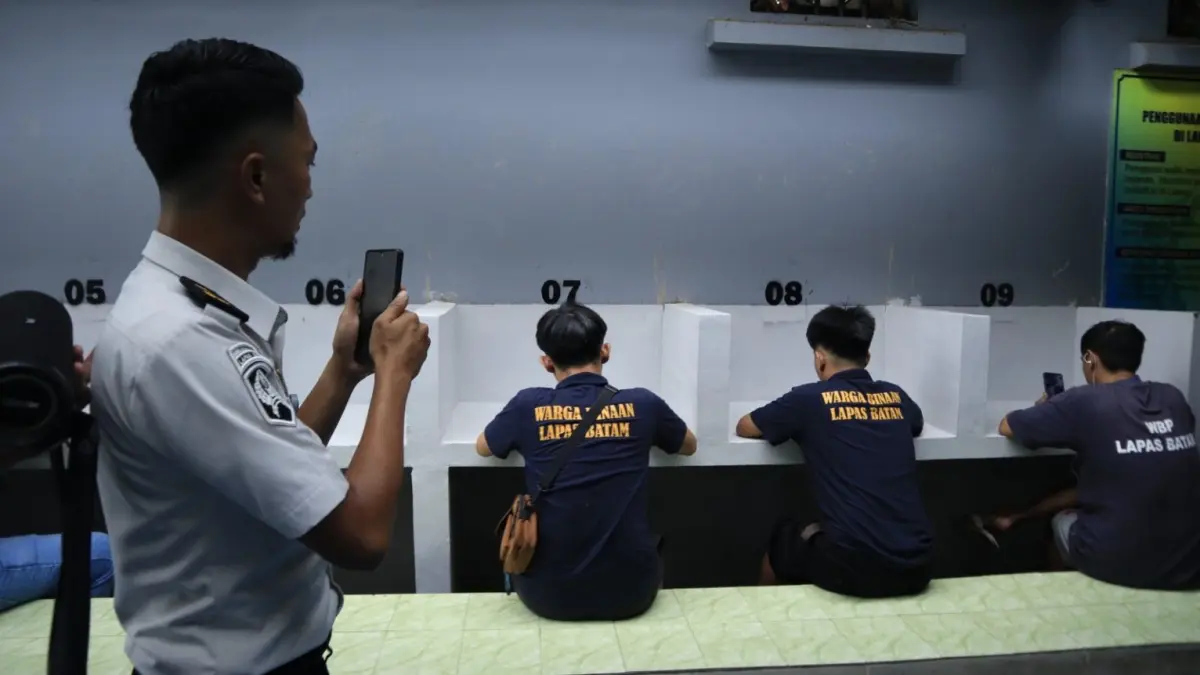 Lapas Batam memperkuat reformasi birokrasi. F Lapas untuk Batam Pos