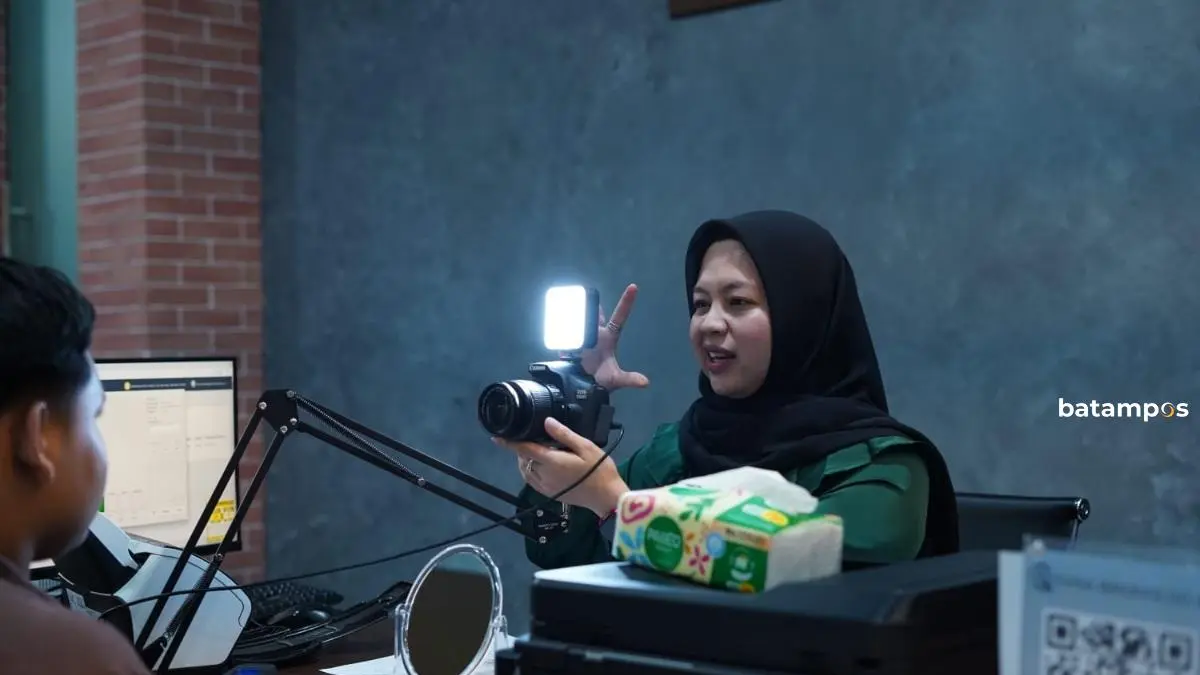 Layanan Eazy Passport Imigrasi Batam. F. Imigrasi untuk Batam Pos.