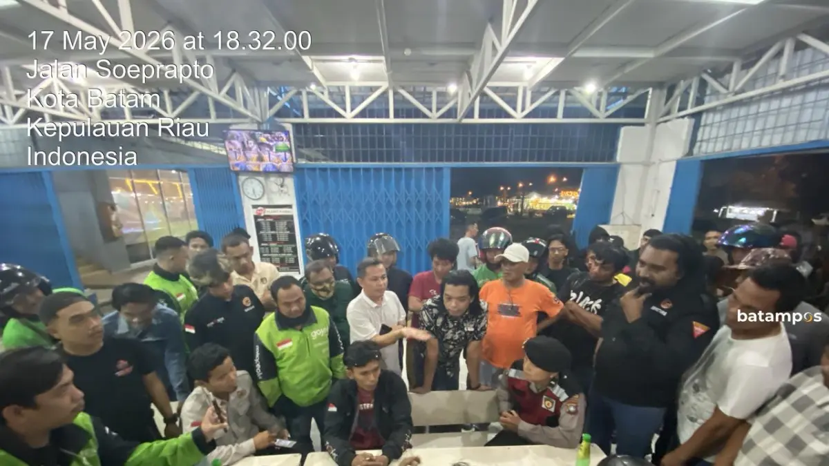 Mediasi antara Debt Colector dengan warga yang dimediasi oleh pihak kepolisian. f. istimewa