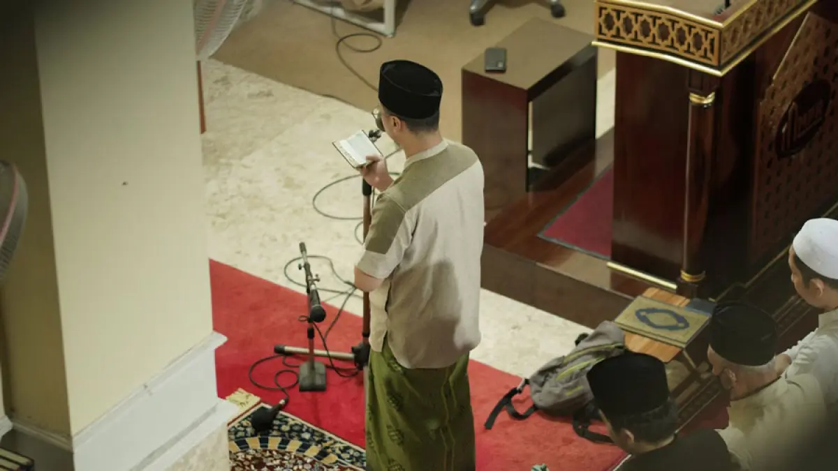 ilustrasi sholat. F. unsplash
