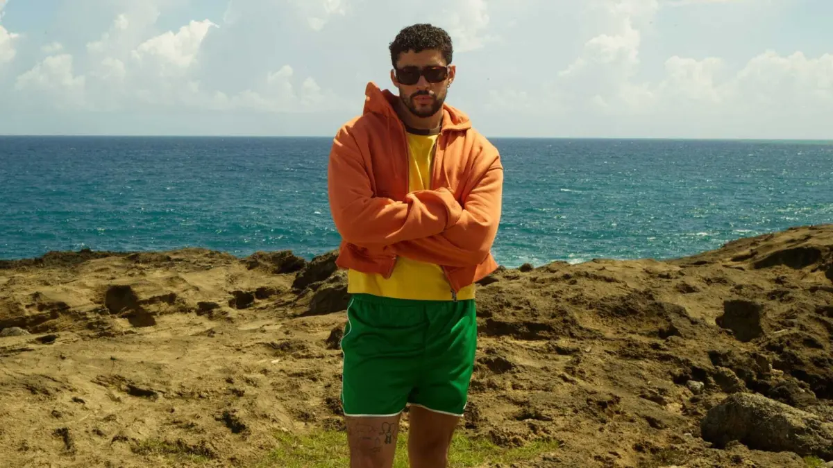 Zara rilis Summer Essentials dan Kolaborasi Bad Bunny. (x.com/ComplexStyle)