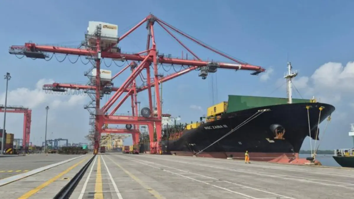  Suasana bongkar muat di Pelabuhan Belawan, Kota Medan, Sumatera Utara. ANTARA/HO-PT Belawan New Container Terminal
