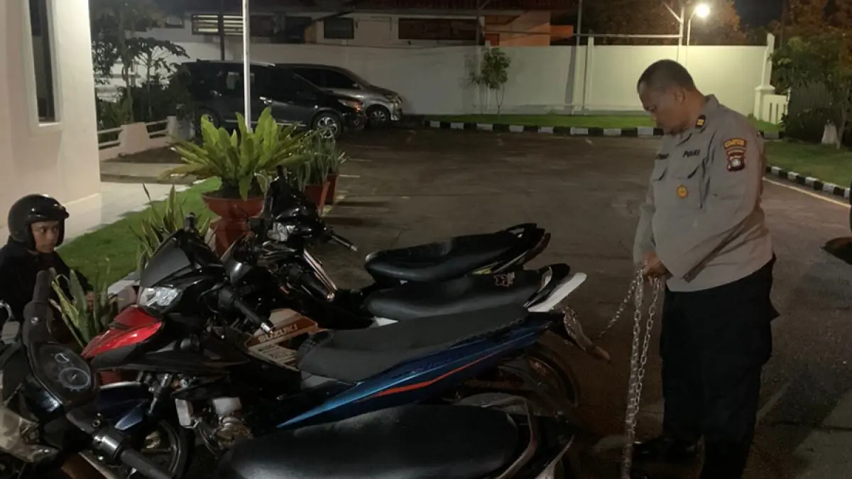 Patroli Tim Reaksi Cepat (TRC) Zona 4 Polresta Barelang pada Sabtu (30/5) malam mendapat apresiasi dari masyarakat. Dalam patroli tersebut, petugas berhasil mengamankan delapan unit sepeda motor  F. istimewa