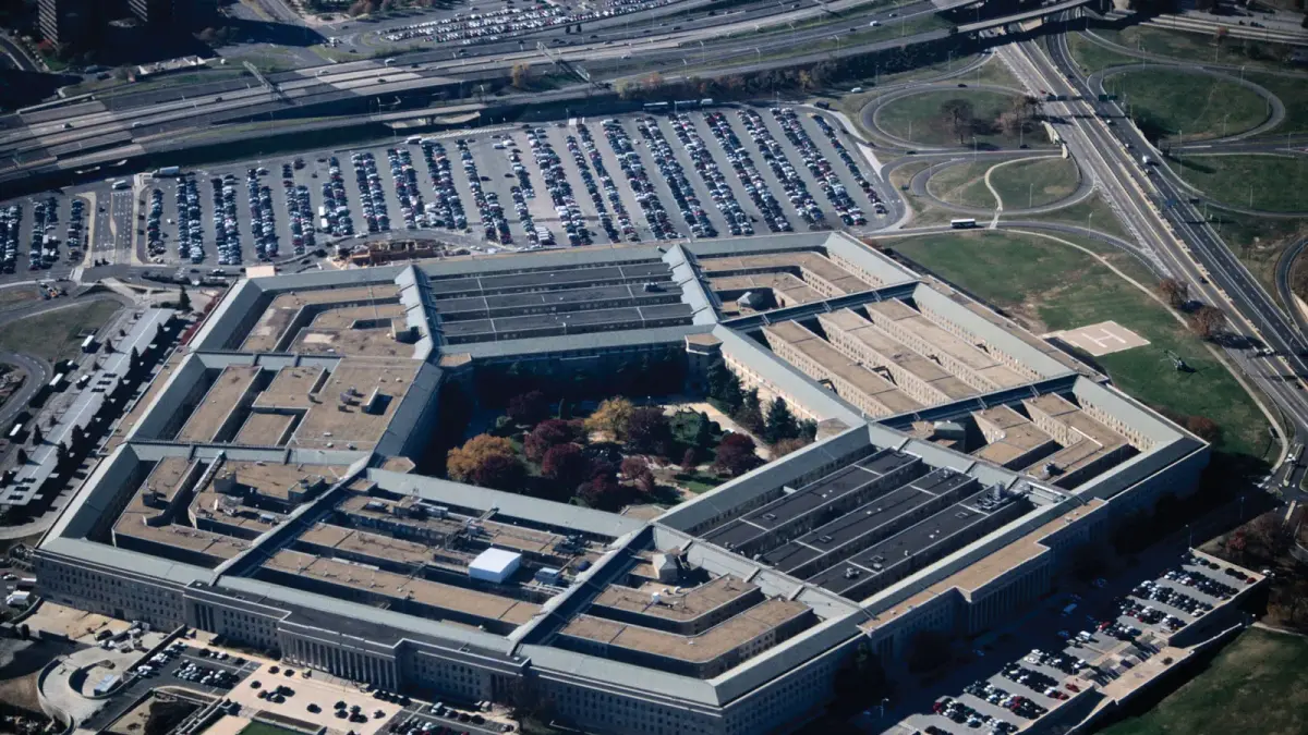 Gedung Kantor Pertahanan AS, Pentagon. F Britannica