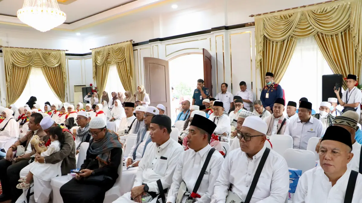 Teks foto dokumentasi Protokoler Pimpinan: Para JH asal Kabupaten Karimun disambut di kediaman rumah Dinas Bupati Karimun, Kamis (4/6/2026). F Dokumentasi Protokoler Pemkab Karimun