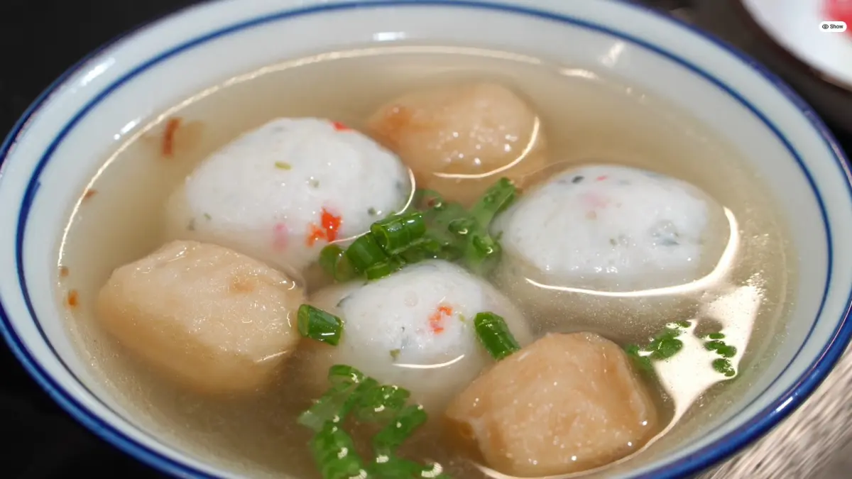 Bakso ikan. (Tangkapan layar youtube.com/@CookingAhPa)