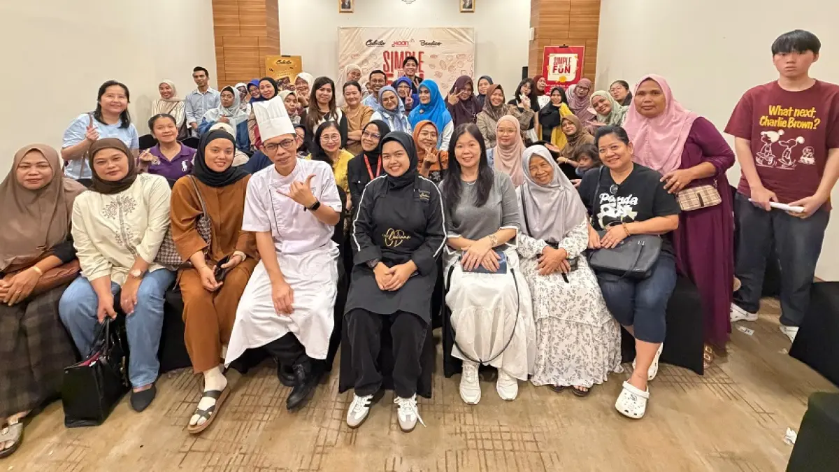 Kegiatan cooking demo yang digelar Aston Nagoya City Hotel bekerja sama Colatta diikuti puluhan peserta di Batam, Sabtu (6/6).Foto: Istimewa 