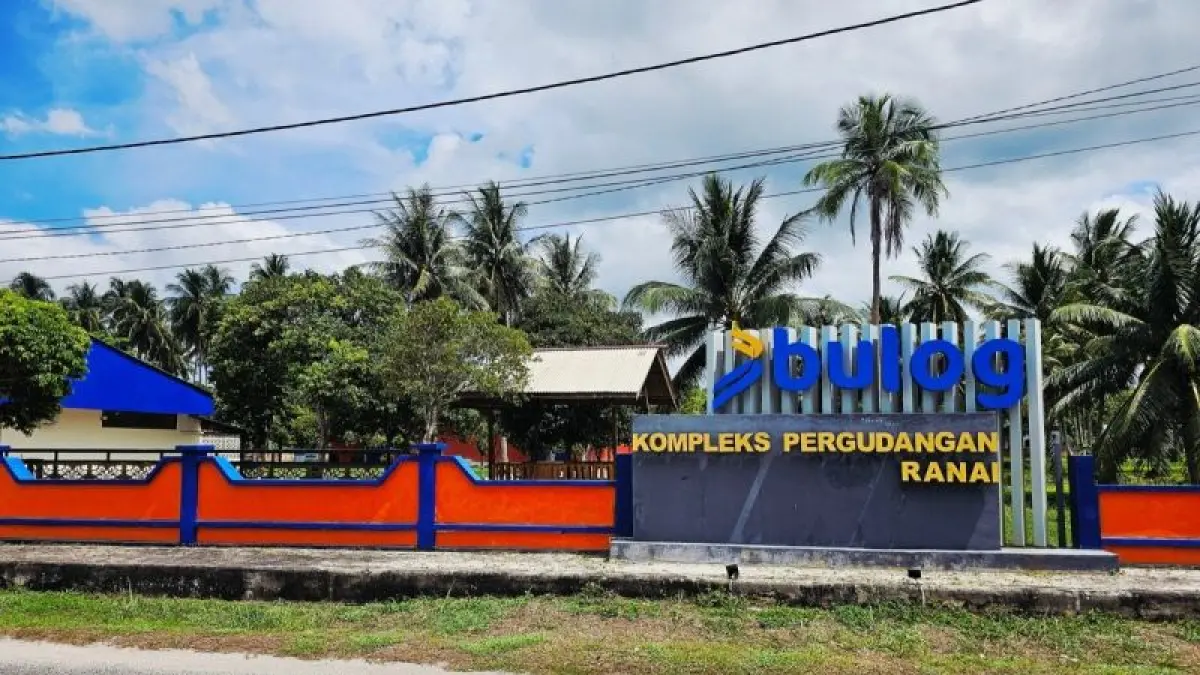 Komplek pergudangan Bulog di Ranai, Natuna. F Antara