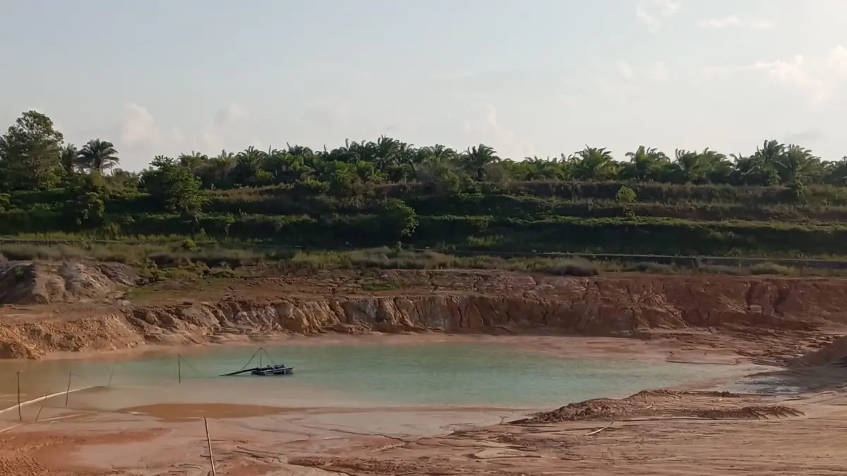 Kondisi waduk SPAM IKK Seri Kuala Lobam yang mengering, sejak beberapa hari terakhir. F. Pardo untuk Batam Pos