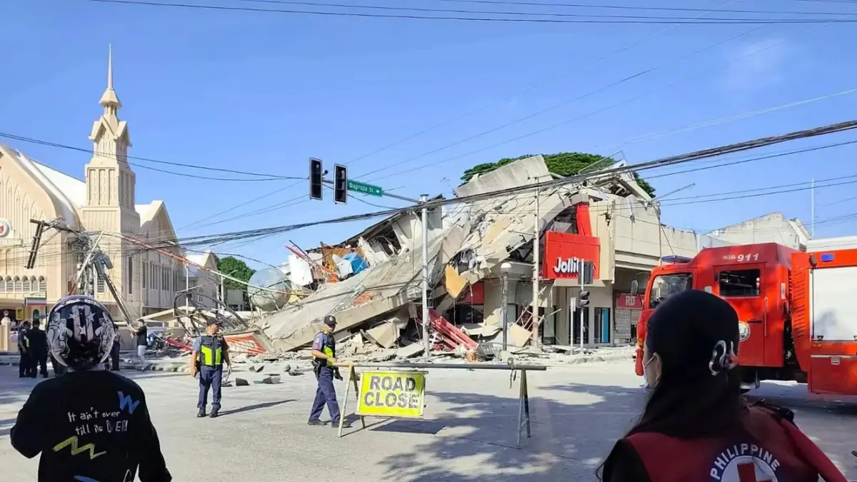 Situasi Kota General Santos di Filipina setelah gempa bumi mengguncang negara itu, Senin (8/6/2026). F Palang Merah Filipina via AP
