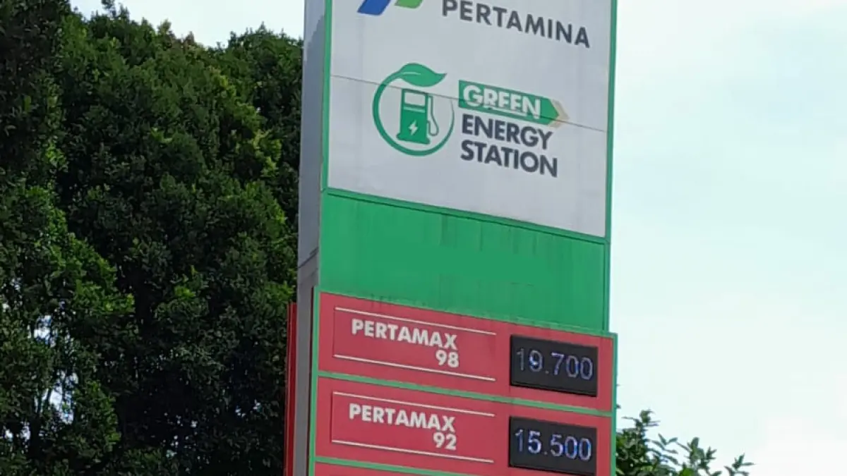 Harga Pertamax (RON 92) di wilayah FTZ Batam naik menjadi Rp15.500 per liter berdasarkan pembaruan harga BBM yang dirilis Pertamina melalui aplikasi MyPertamina. Foto: M. Nur / Batam Pos