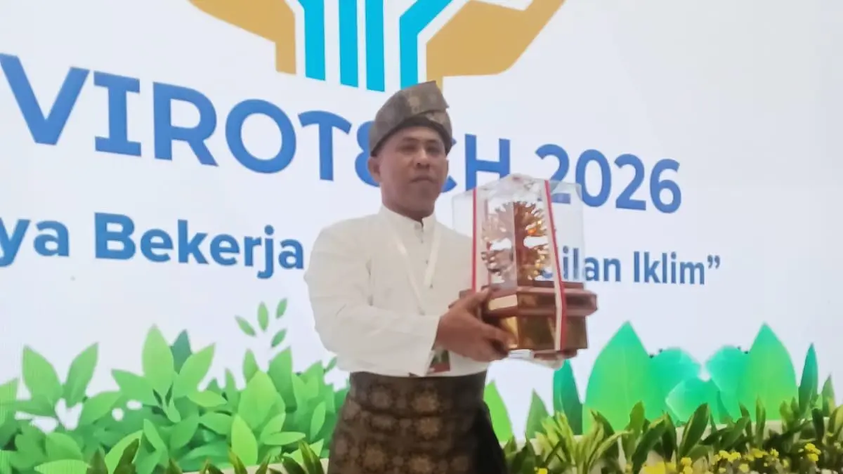 Ketua BSI Pensosmas Bintan, Miswanto usai meraih penghargaan Kalpataru Adya 2026 kategori Pembina Lingkungan di Jakarta International Convention Centre (JICC), Jakarta pada Kamis (11/6/2026). F.Zoko untuk Batam Pos