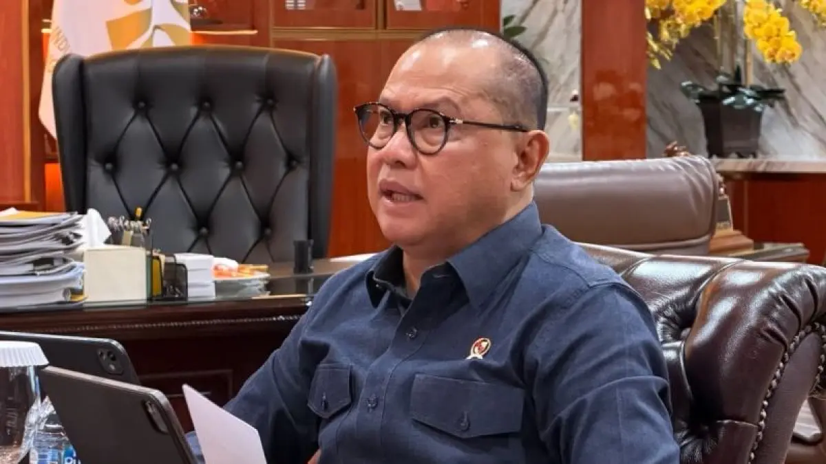 Menteri Pelindungan Pekerja Migran Indonesia (P2MI) Mukhtarudin menggelar rapat koordinasi secara daring bersama berbagai perwakilan RI di Malaysia, Jumat (12/6/2026). (ANTARA/HO-Kementerian P2MI)