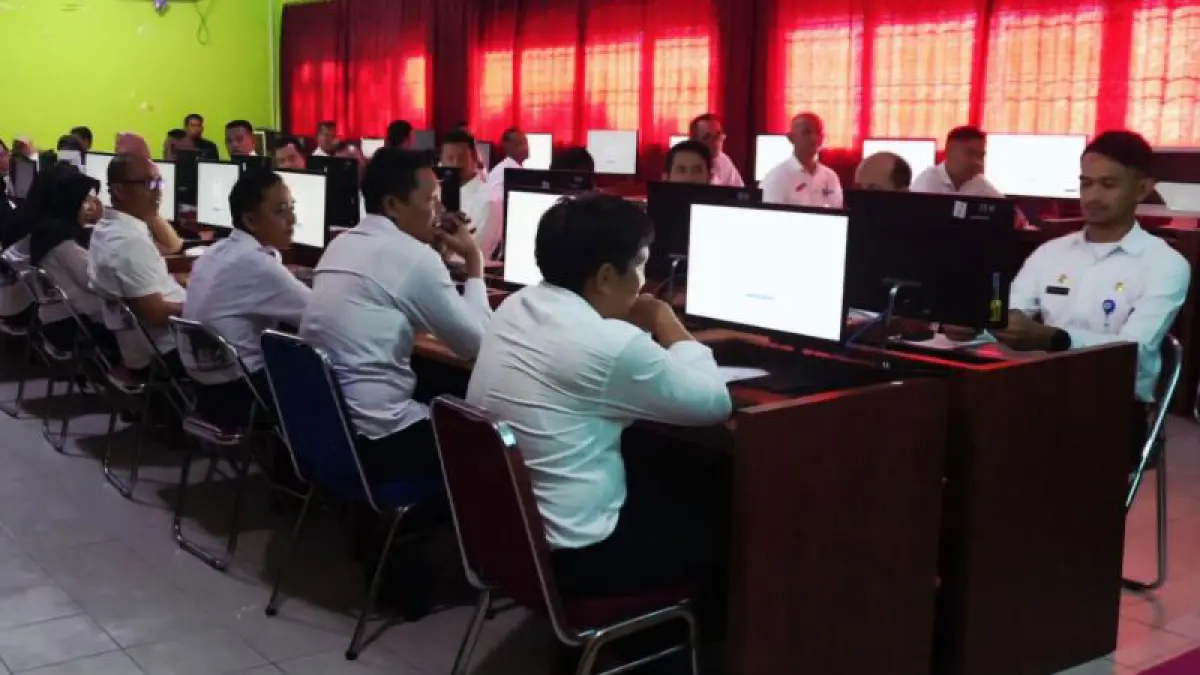 Ujian yang digelar tahun ini mencakup ujian dinas tingkat I bagi PNS yang akan naik pangkat dari Golongan II/d ke Golongan III/a, serta ujian dinas tingkat II bagi peserta yang akan naik dari Golongan III/d ke Golongan IV/a.
