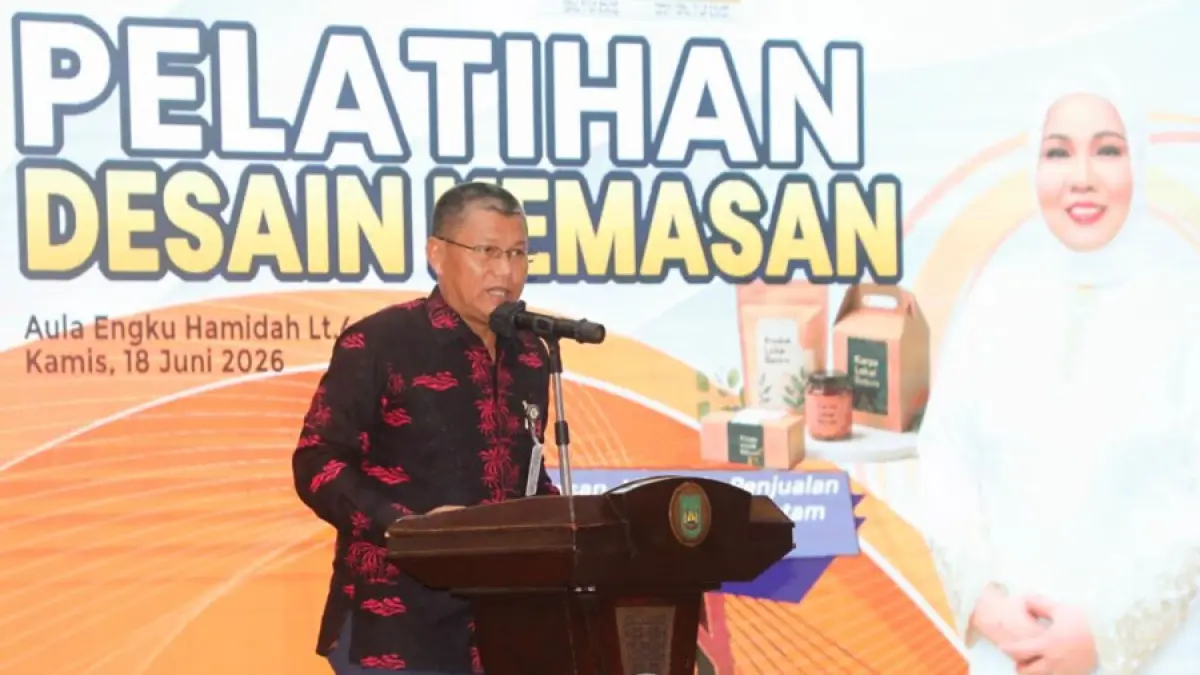 Sekda Kota Batam, Firmansyah, membuka Pelatihan Desain Kemasan bagi pelaku IKM Kota Batam di Kantor Wali Kota Batam, Batam Centre, Kamis (18/6/2026). HUMAS DISKOMINFO BATAM / ADE RAHMATULLAH