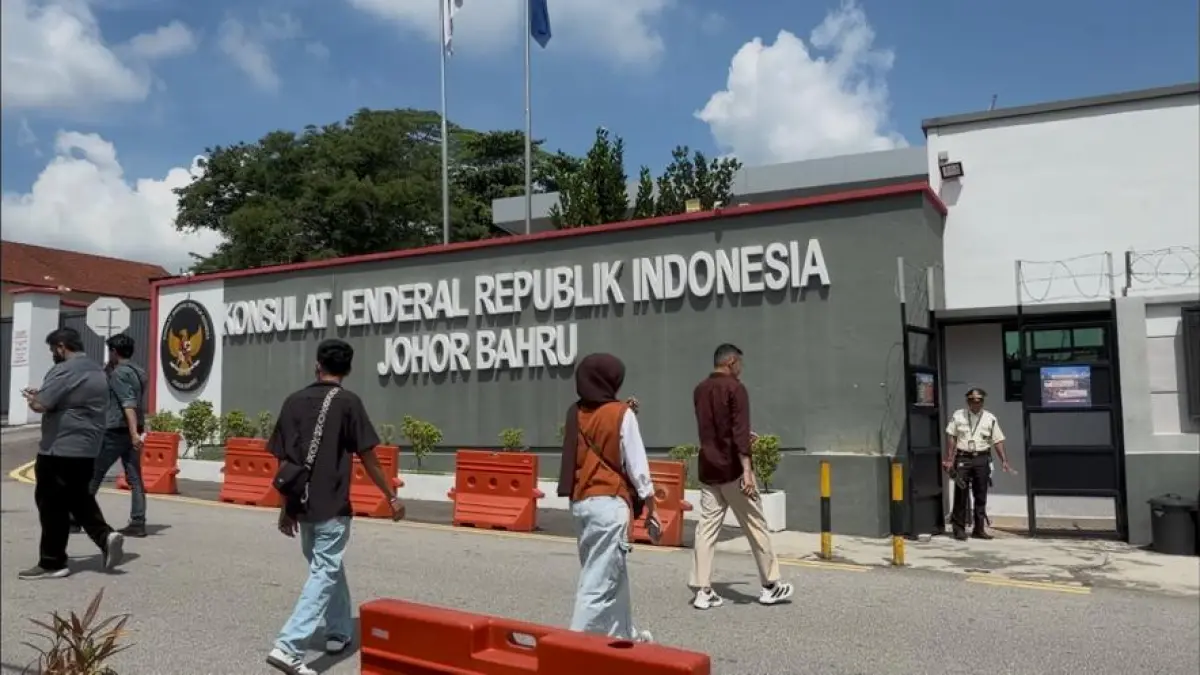 TIGA PMI yang mengalami kekerasan YA, YY, dan SH saat minta pendampingan dari KJRI Johor Bahru untuk membuat laporan dugaan kekerasan oleh majikan, Selasa (16/6/2026) lalu. F KJRI Johor Bahru untuk Batam Pos