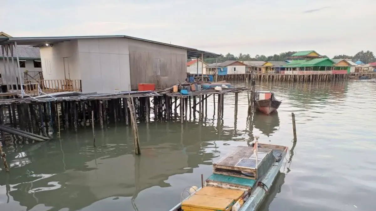  Kawasan pemukiman warga pesisir di Kelurahan Kampung Bugis, Kota Tanjungpinang, Kepri. ANTARA/Ogen
